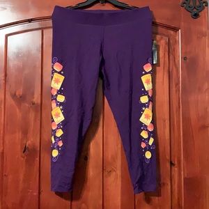 Torrid Tangled Capri Leggings